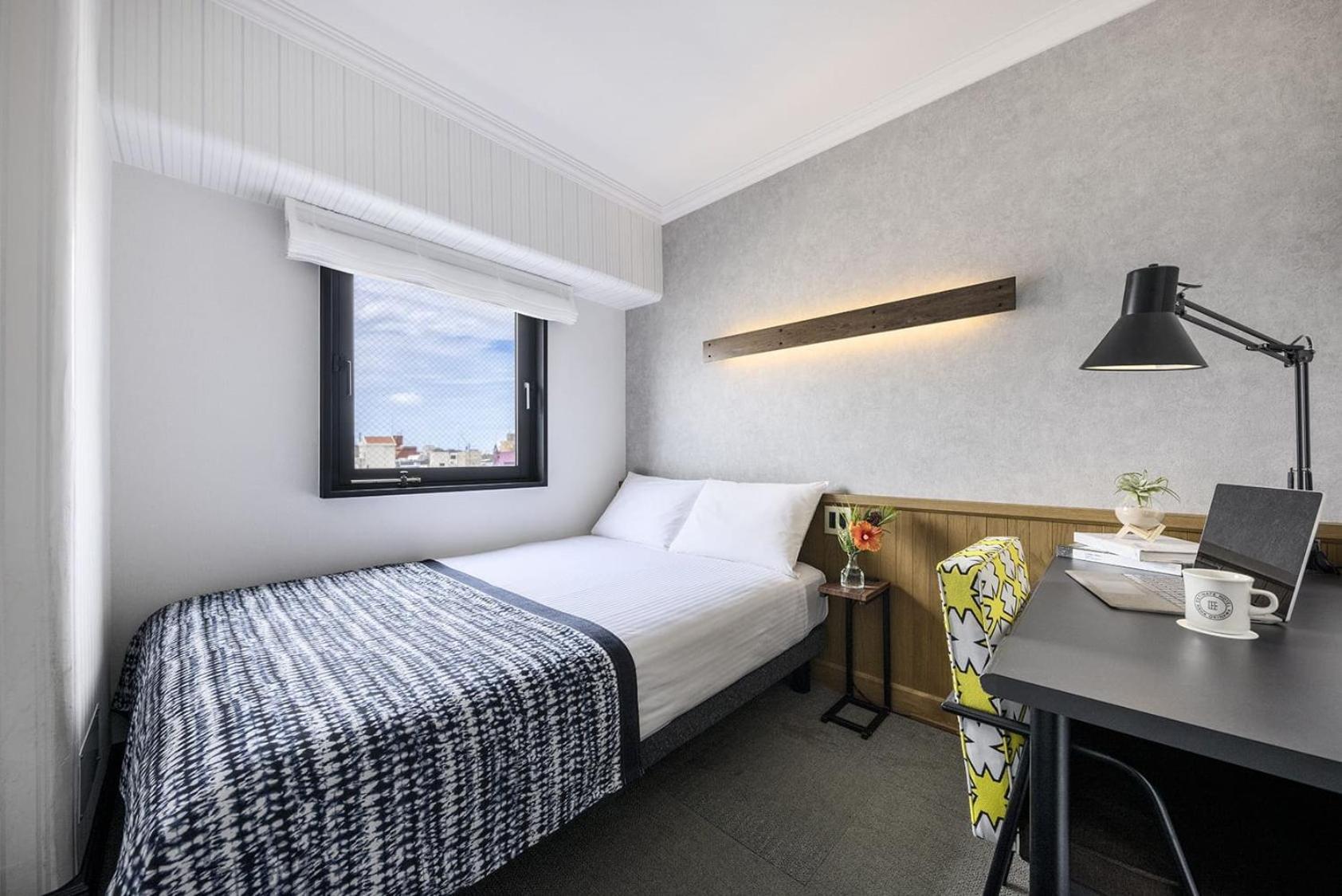 Estinate Hotel Наха Екстериор снимка